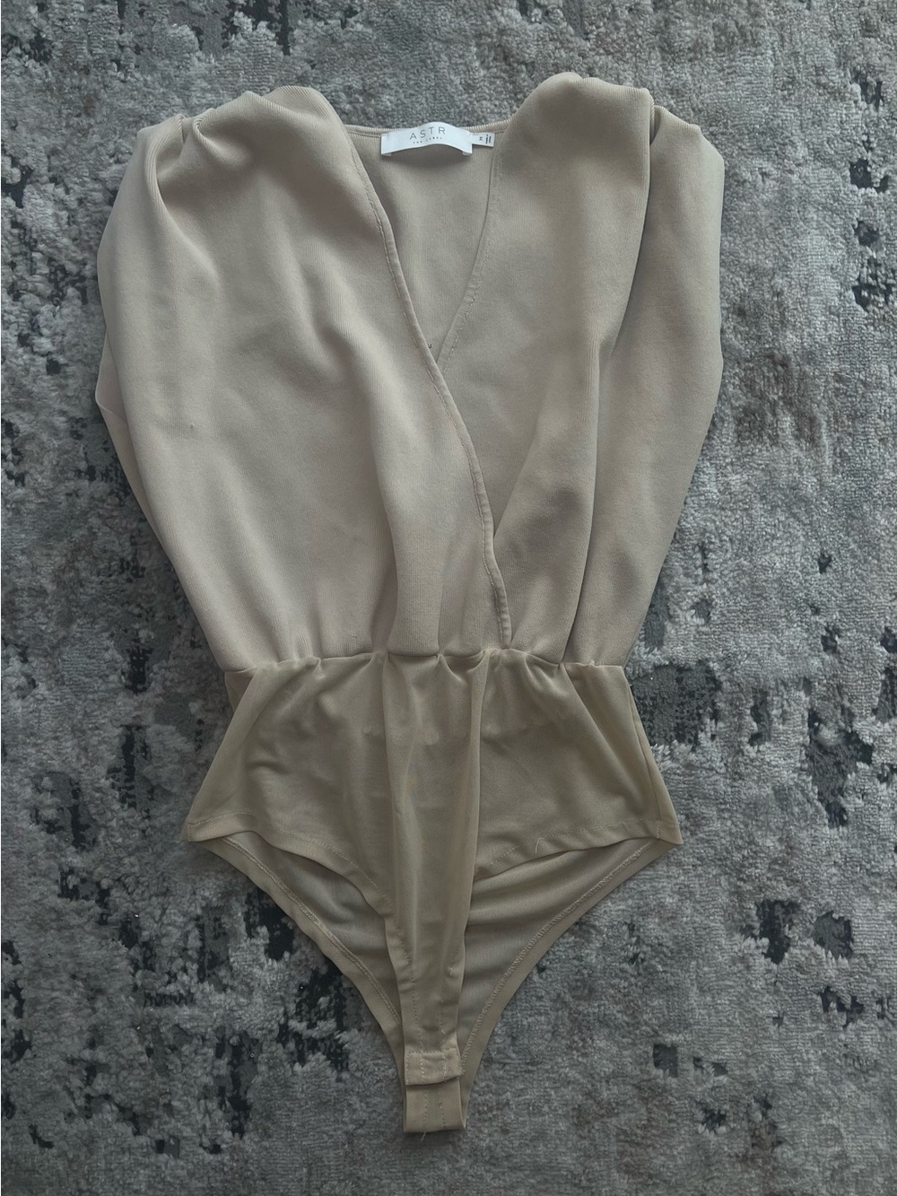 Astr Beige V-Neck Puff Sleeve Bodysuit